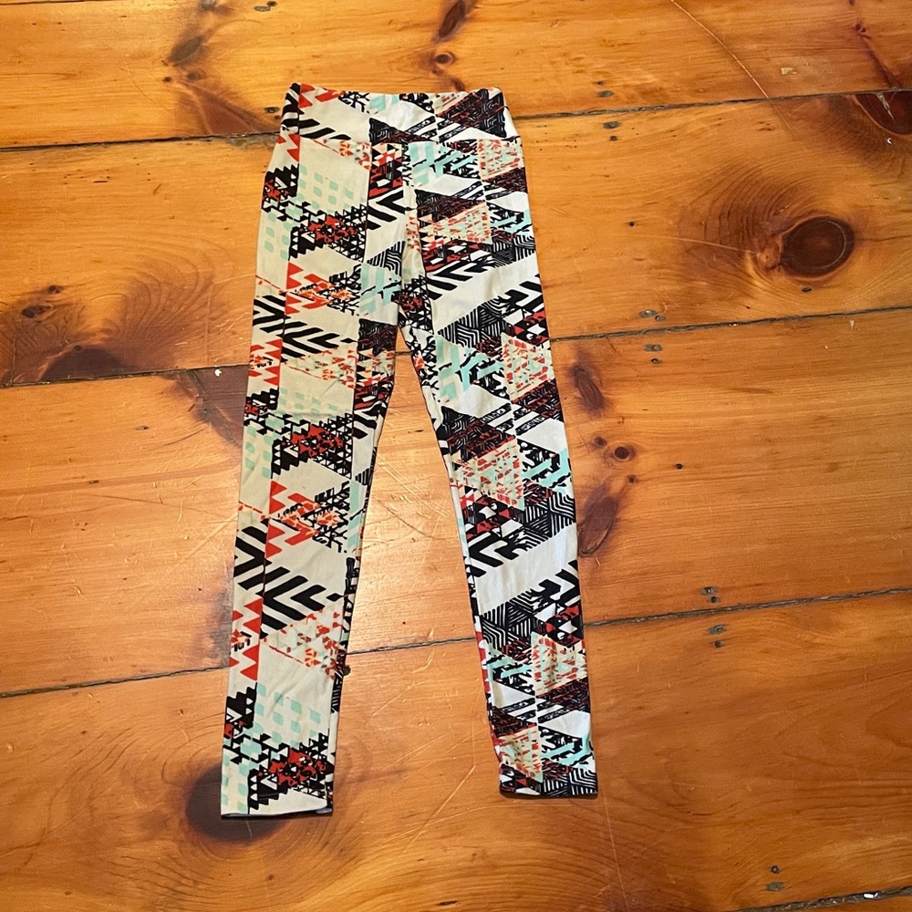Geometric Patterned Leggings